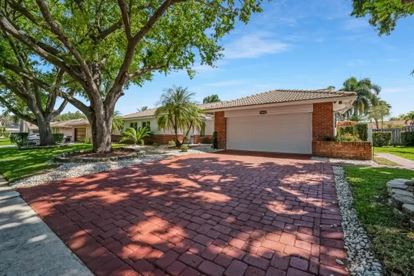 $5,900 | 9600 Northwest 18th Street, Plantation, FL 33322