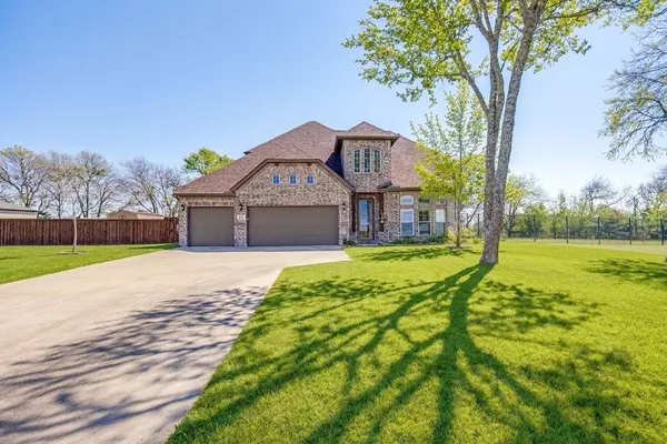 $610,000 | 1215 Firefly Ridge, Blue Ridge, TX 75424