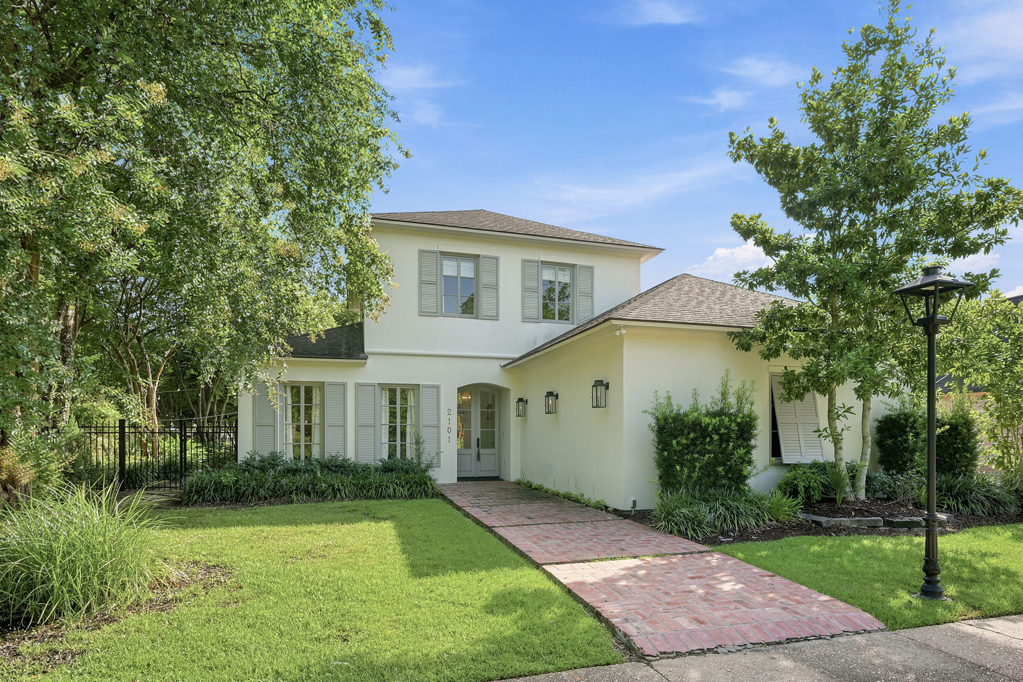 2101 Sassy Lane Baton Rouge, LA 70808 - Photo 1 of 34
