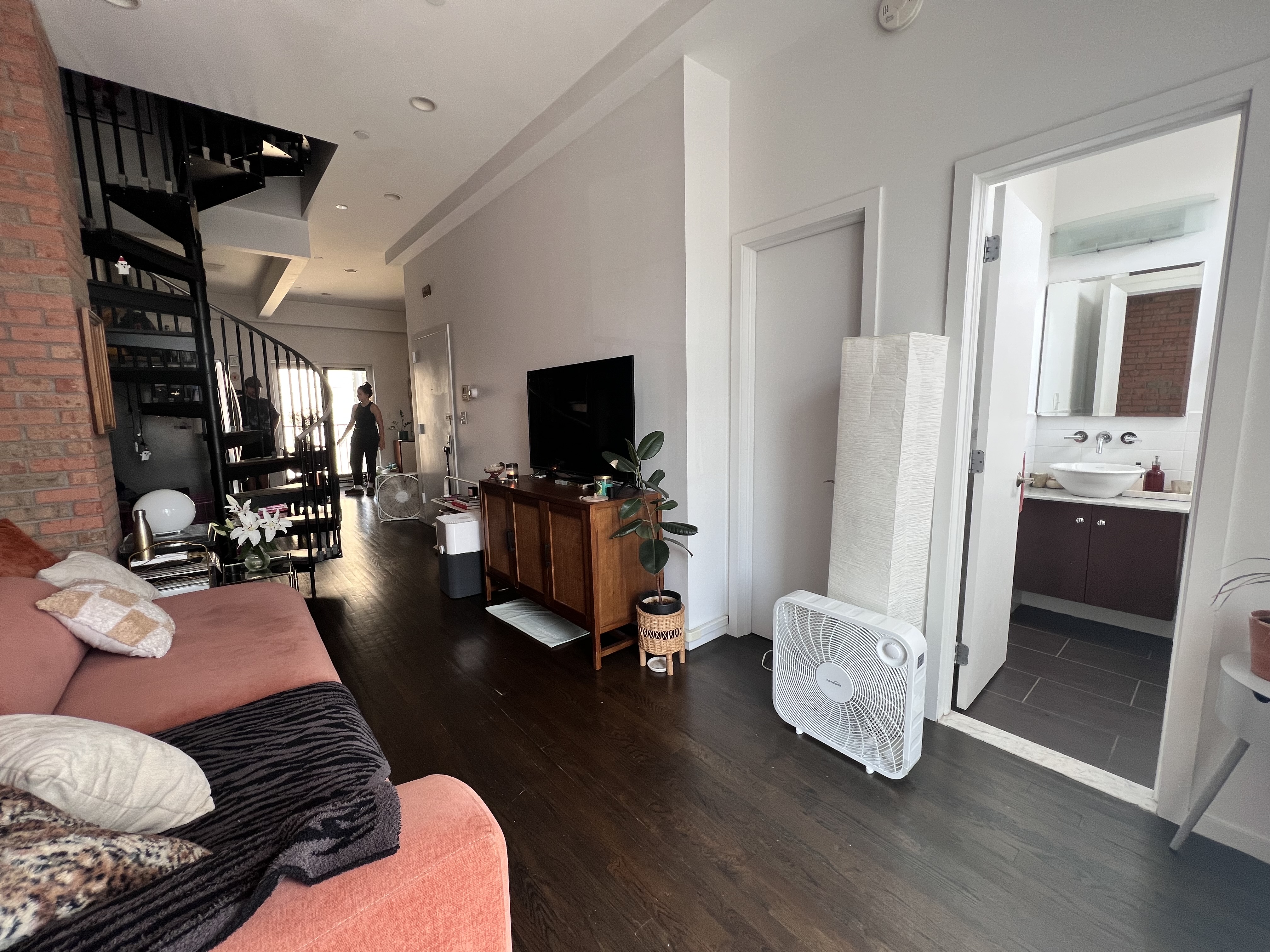 551 Lorimer Street, Unit 2 Brooklyn, NY 11211 - Photo 3 of 19