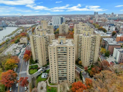 $225,000 | 1 Fordham Hill Ovl, Unit 12C | University Heights