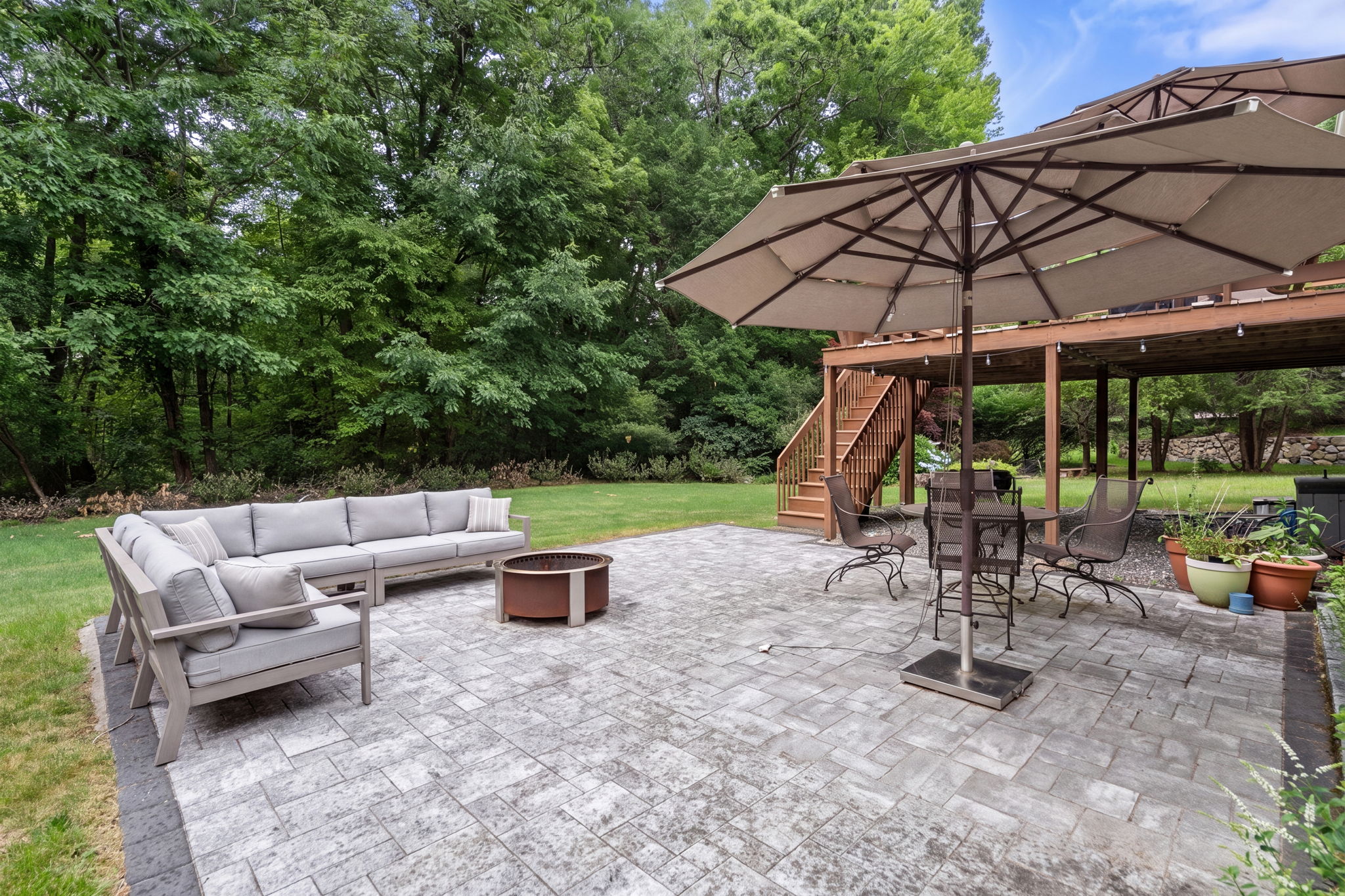 128 Country Way Needham, MA 02492 - Photo 5 of 20 Gallery Image 5