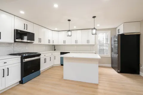 $419,999 | 36 West Center Street, Clayton, NJ 08312