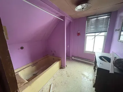 $60,000 | 203 East Washington Street, Avon, IL 61415