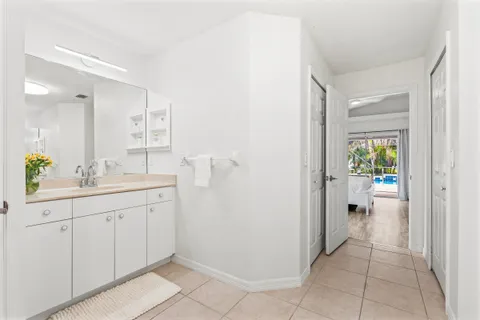 $475,000 | 4955 5th Place, Vero Beach, FL 32968