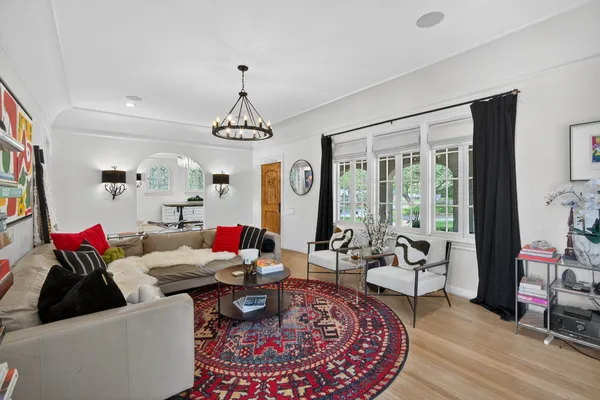 $1,195,000 | 6802 Clayton Avenue, Dallas, TX 75214