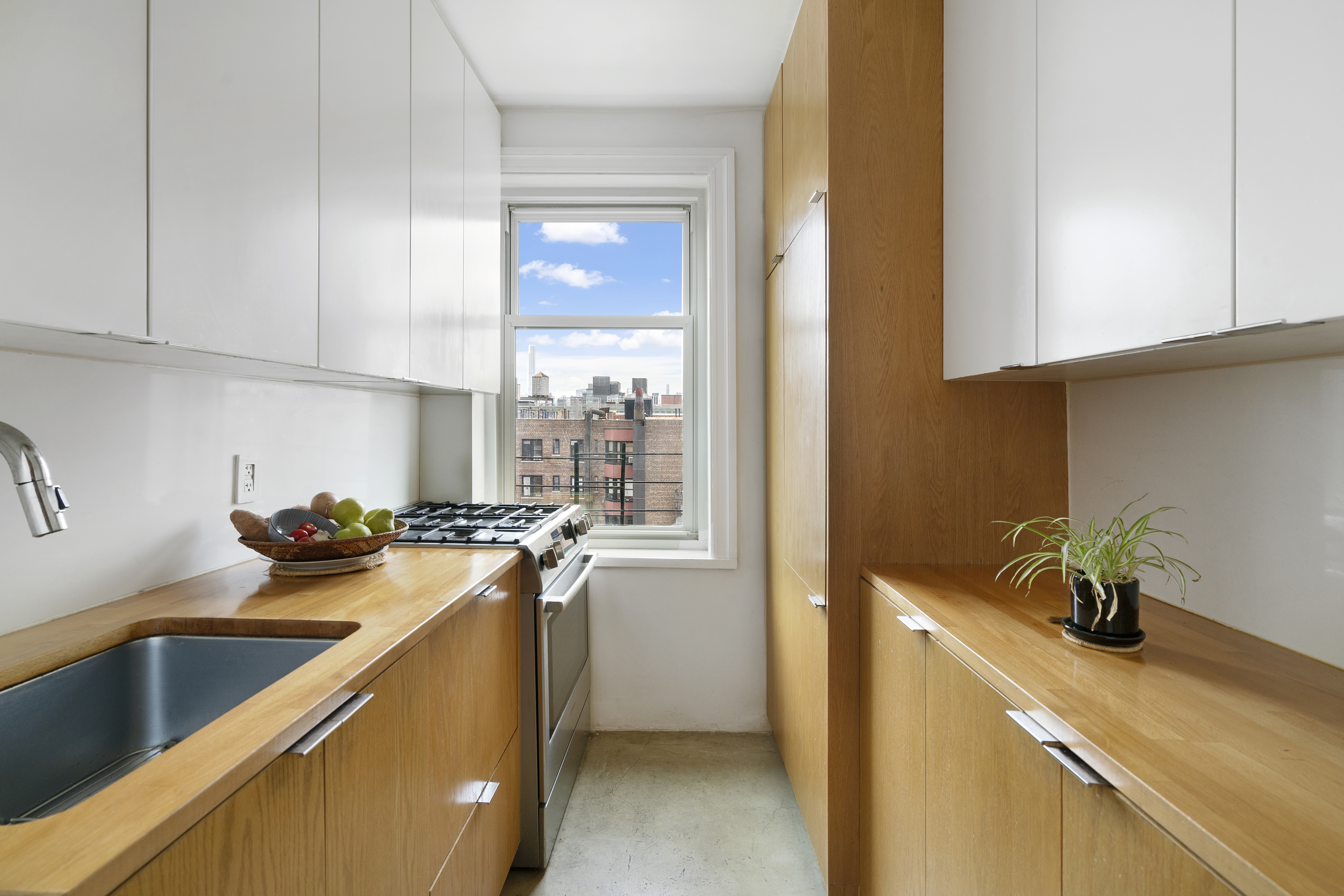 233 West 99th Street, Unit 16D Manhattan, NY 10025 - Photo 6 of 13