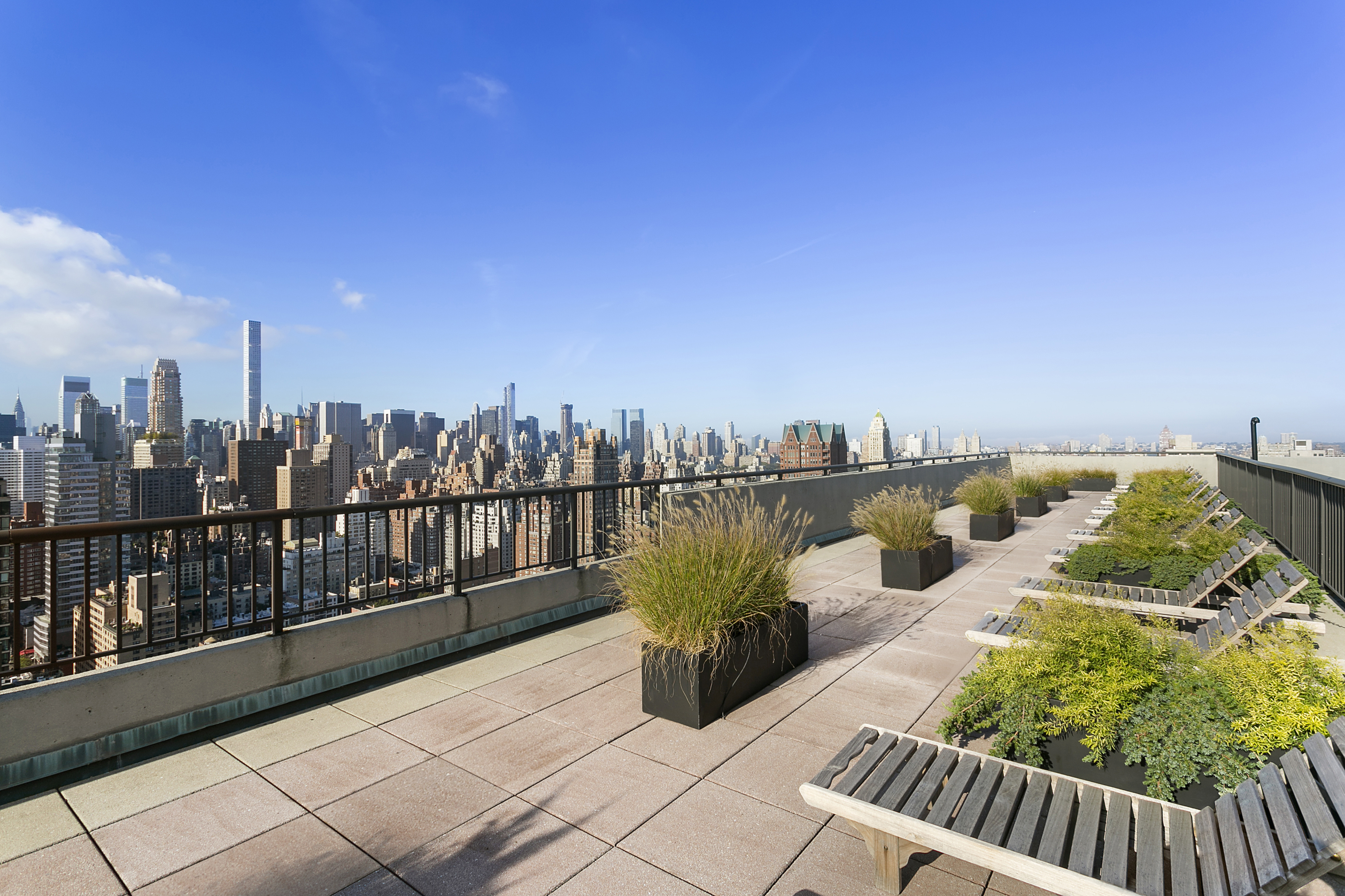 301 East 79th Street, Unit 35G Manhattan, NY 10075 - Photo 8 of 13