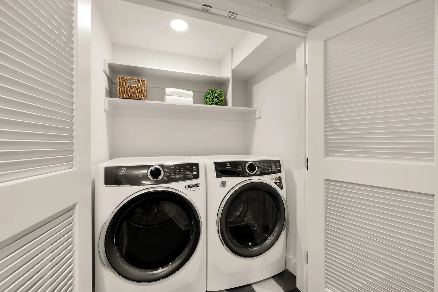 $3,695,000 | 4827 Sedgwick Street Northwest, Washington, DC 20016