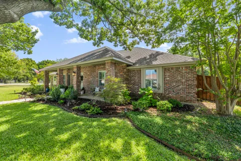 $475,000 | Address Upon Request, Dalworthington Gardens, TX 76016