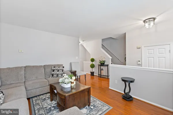 $455,000 | 14836 Winding Loop, Woodbridge, VA 22191