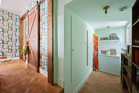 $2,200,000 | 524 West 47th Street, Miami Beach, FL 33140