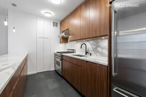 $1,695,000 | 300 East 33rd Street, Unit 9M | Kips Bay