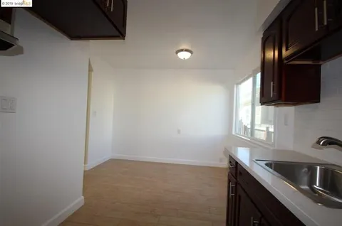 $895,000 | 2120 East 22nd Street, Oakland, CA 94606