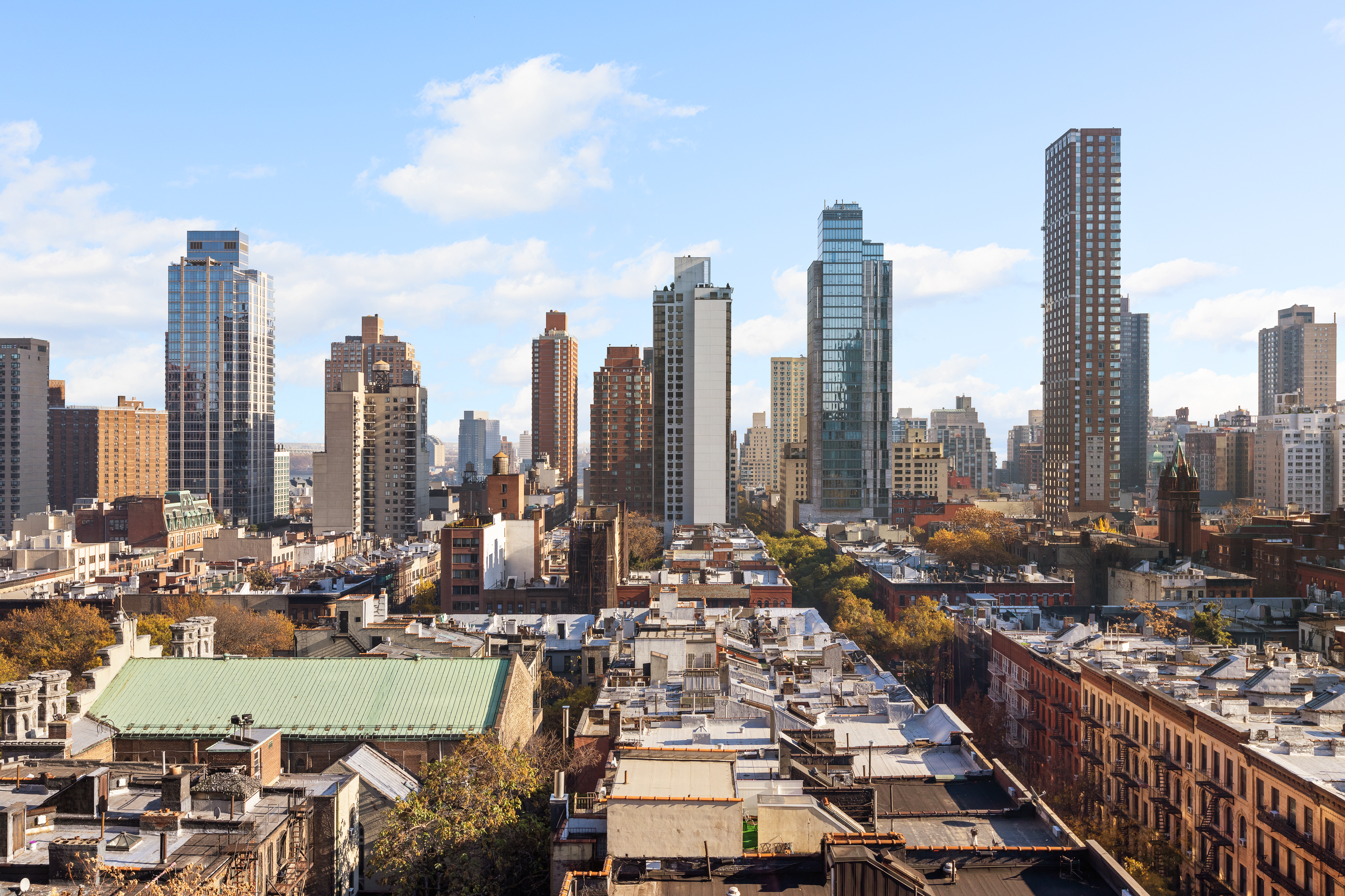 200 East 90th Street, Unit 12F Manhattan, NY 10128 - Photo 11 of 13 a view of city