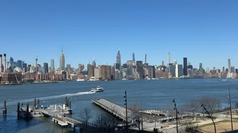 $975,000 | 2 Northside Piers, Unit 3T | Williamsburg