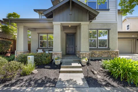 $1,200,000 | 1716 Southridge Drive, Petaluma, CA 94954