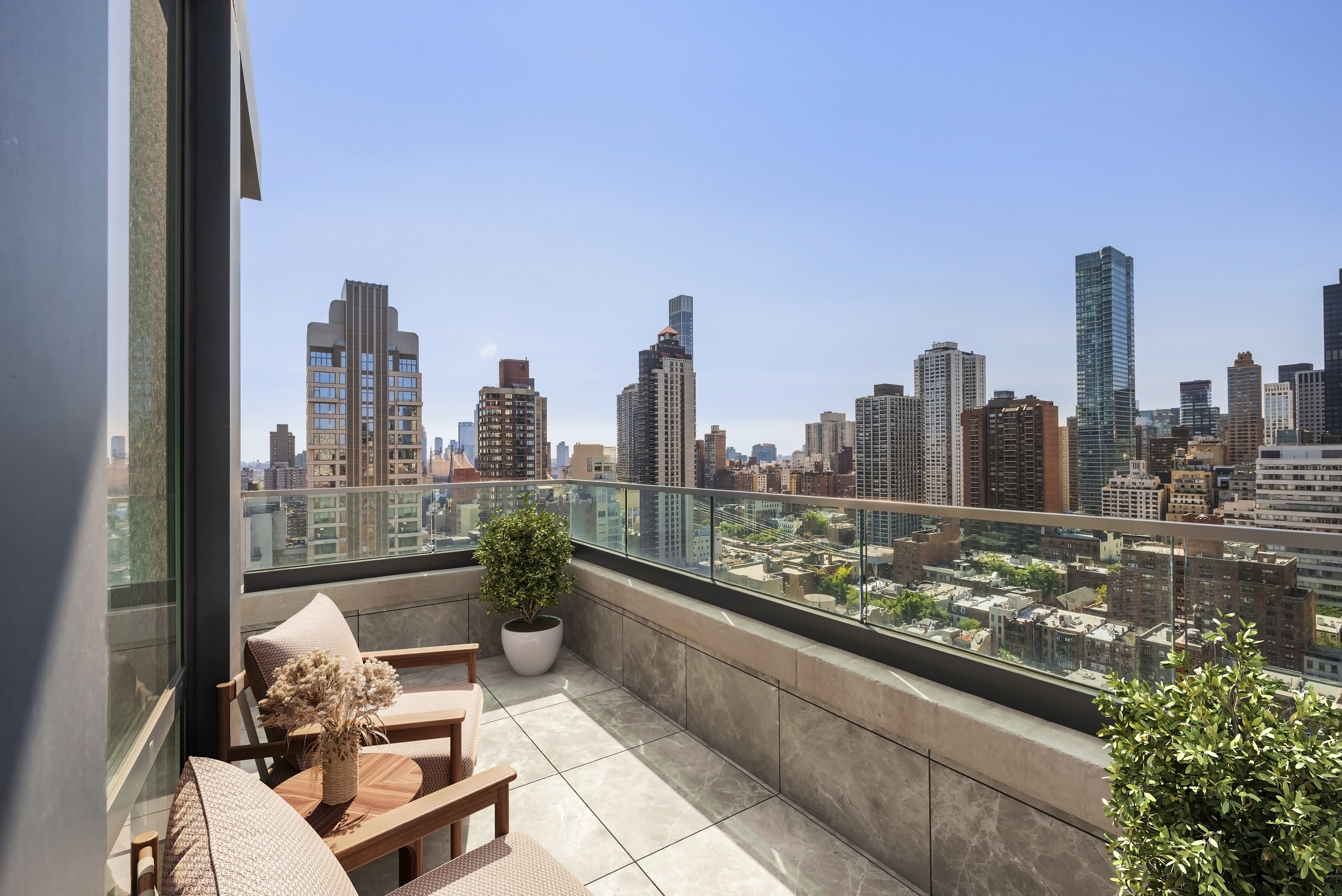 1059 3rd Avenue, Unit 22A Manhattan, NY 10065 - Photo 12 of 13 a view of roof with sitting area