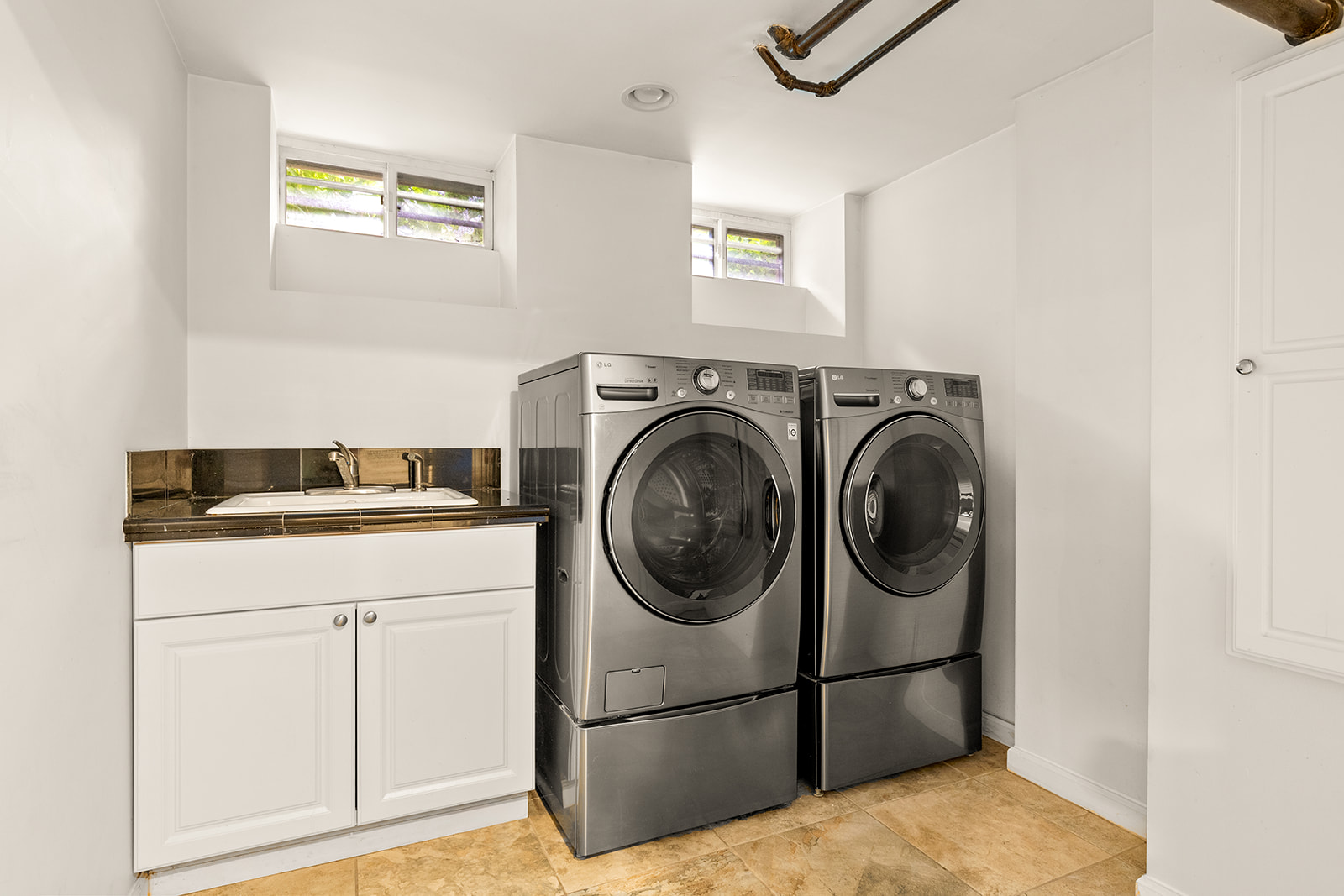 1815 Ditmas Avenue Brooklyn, NY 11226 - Photo 25 of 26 Gallery Image 25