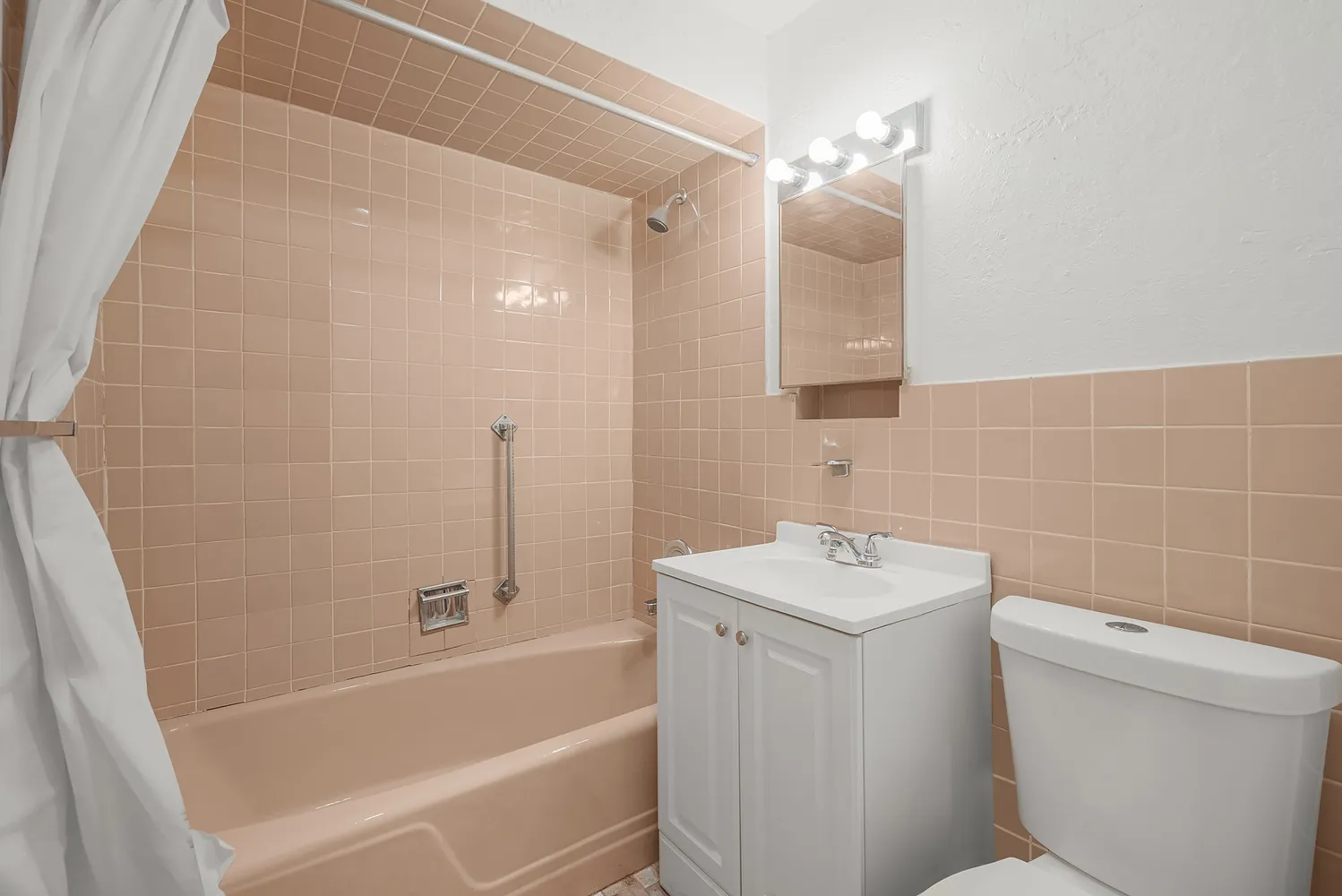 $6,995 | 862 West End Avenue, Unit GARDEN | Upper West Side