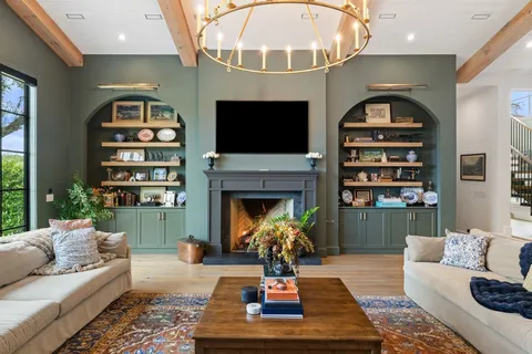 $3,900,000 | 28 Club Estates Parkway, Austin, TX 78738