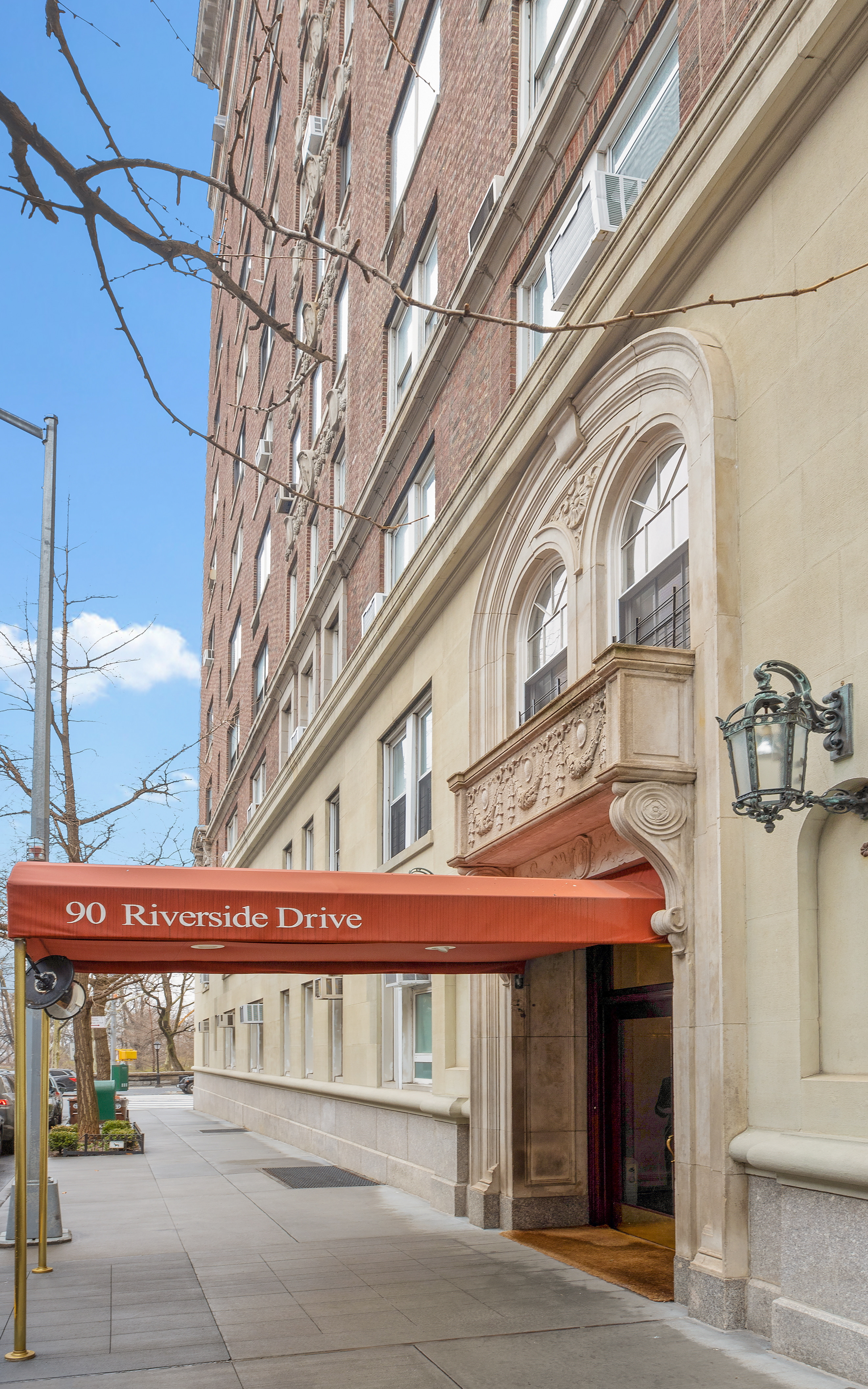 90 Riverside Drive, Unit 14F Manhattan, NY 10024 - Photo 8 of 9 Gallery Image 8