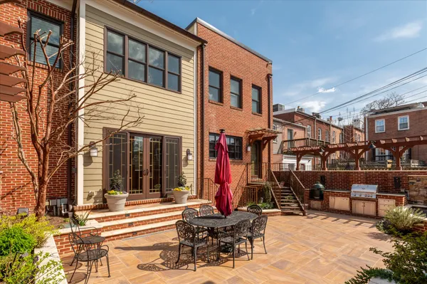 $3,125,000 | 761 10th Street Southeast, Washington, DC 20003