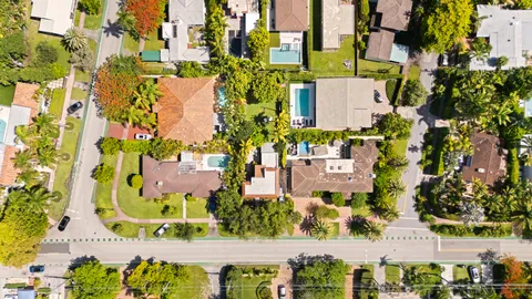 $2,200,000 | 524 West 47th Street, Miami Beach, FL 33140