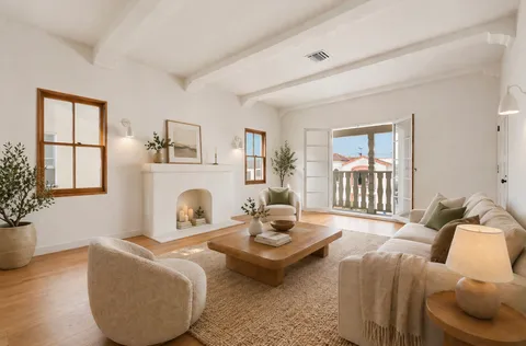 $995,000 | 346 1/2 North Gardner Street, Los Angeles, CA 90036