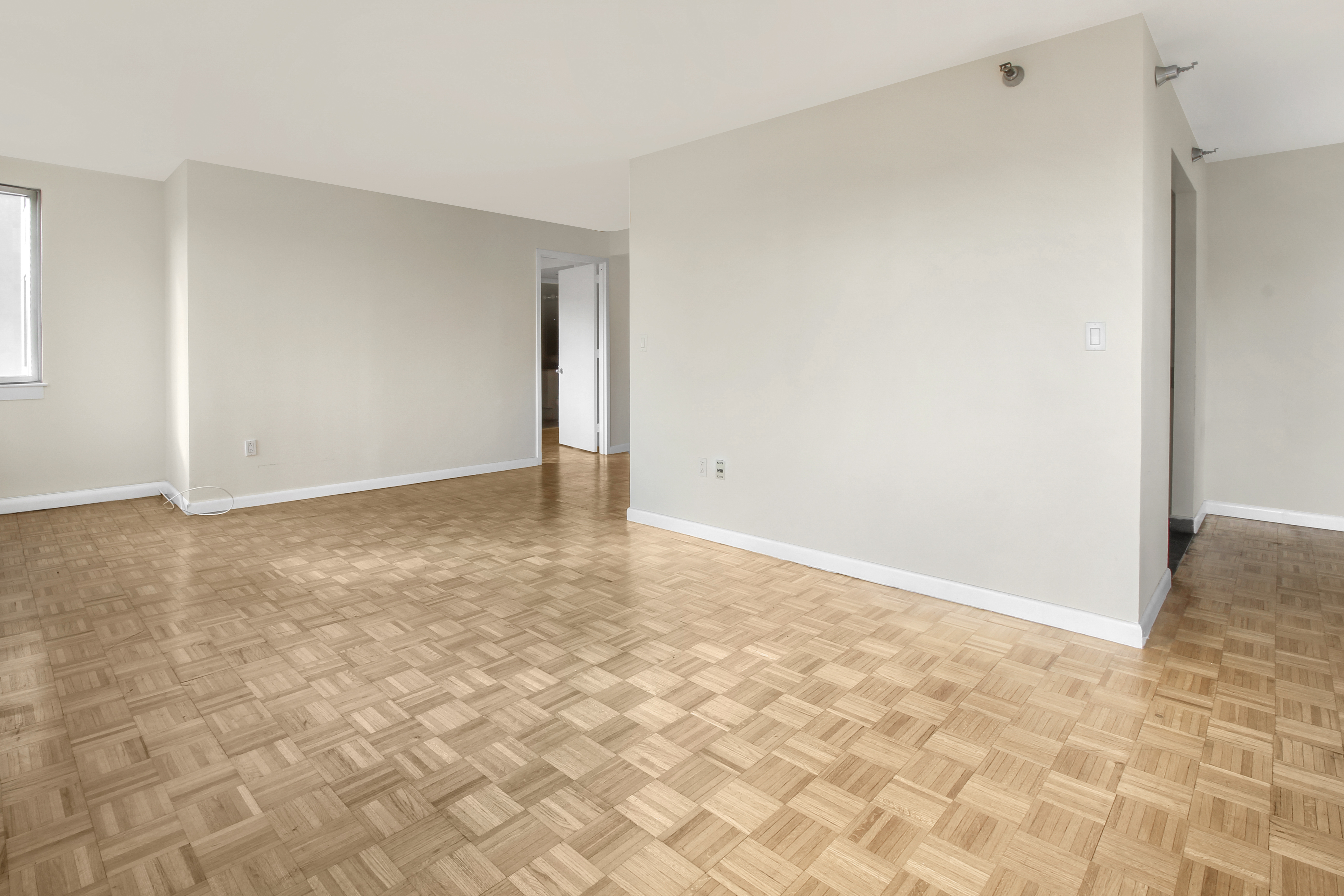308 East 38th Street, Unit 14B Manhattan, NY 10016 - Photo 2 of 20