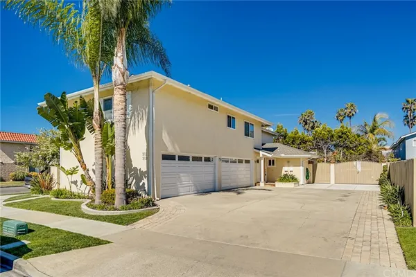 $3,195 | 301 Oswego Avenue, Huntington Beach, CA 92648