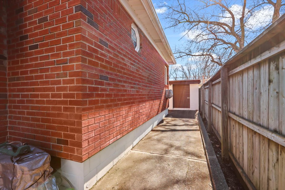 114 Greencroft Avenue Staten Island, NY 10308 - Photo 25 of 30