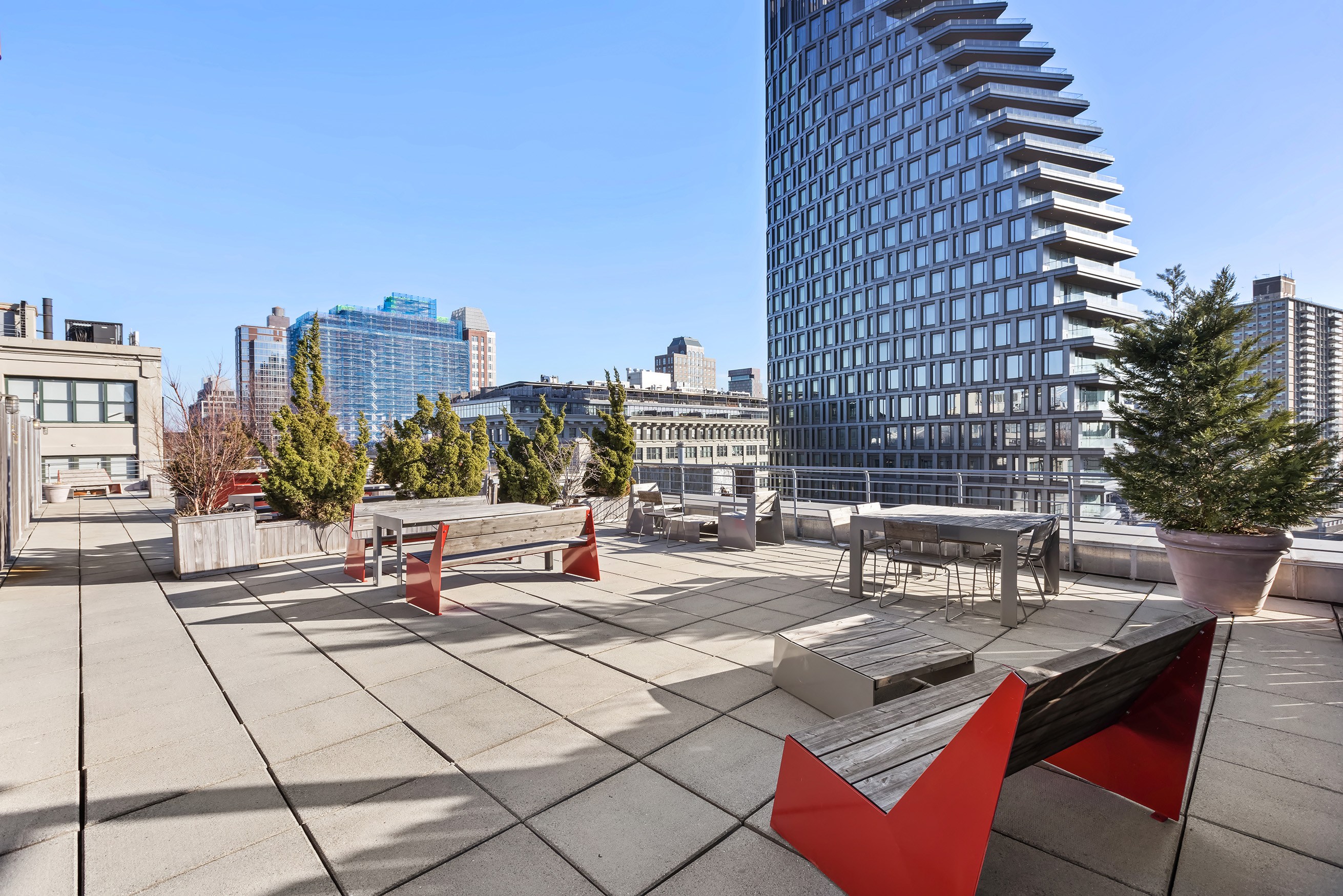 30 Main Street, Unit 3C Brooklyn, NY 11201 - Photo 14 of 18 a view of terrace with seating space and building view