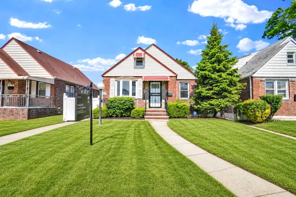 $725,000 | 119-06 229th Street | Cambria Heights