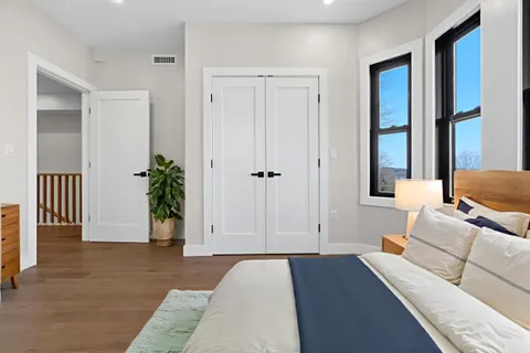 $1,025,000 | 16 Yale Terrace, Unit 2, Jamaica Plain, MA 02130