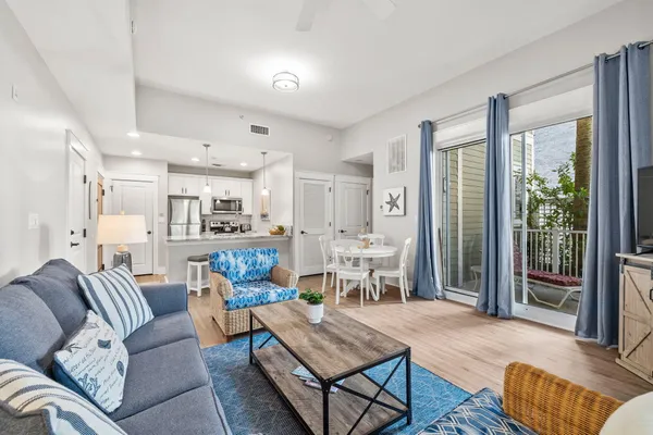 $525,000 | 9300 Baytowne Wharf Boulevard, Unit 133135, Miramar Beach, FL 32550