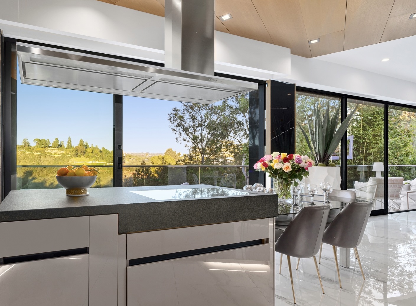 976 Bel Air Road Los Angeles, CA 90077 - Photo 6 of 23