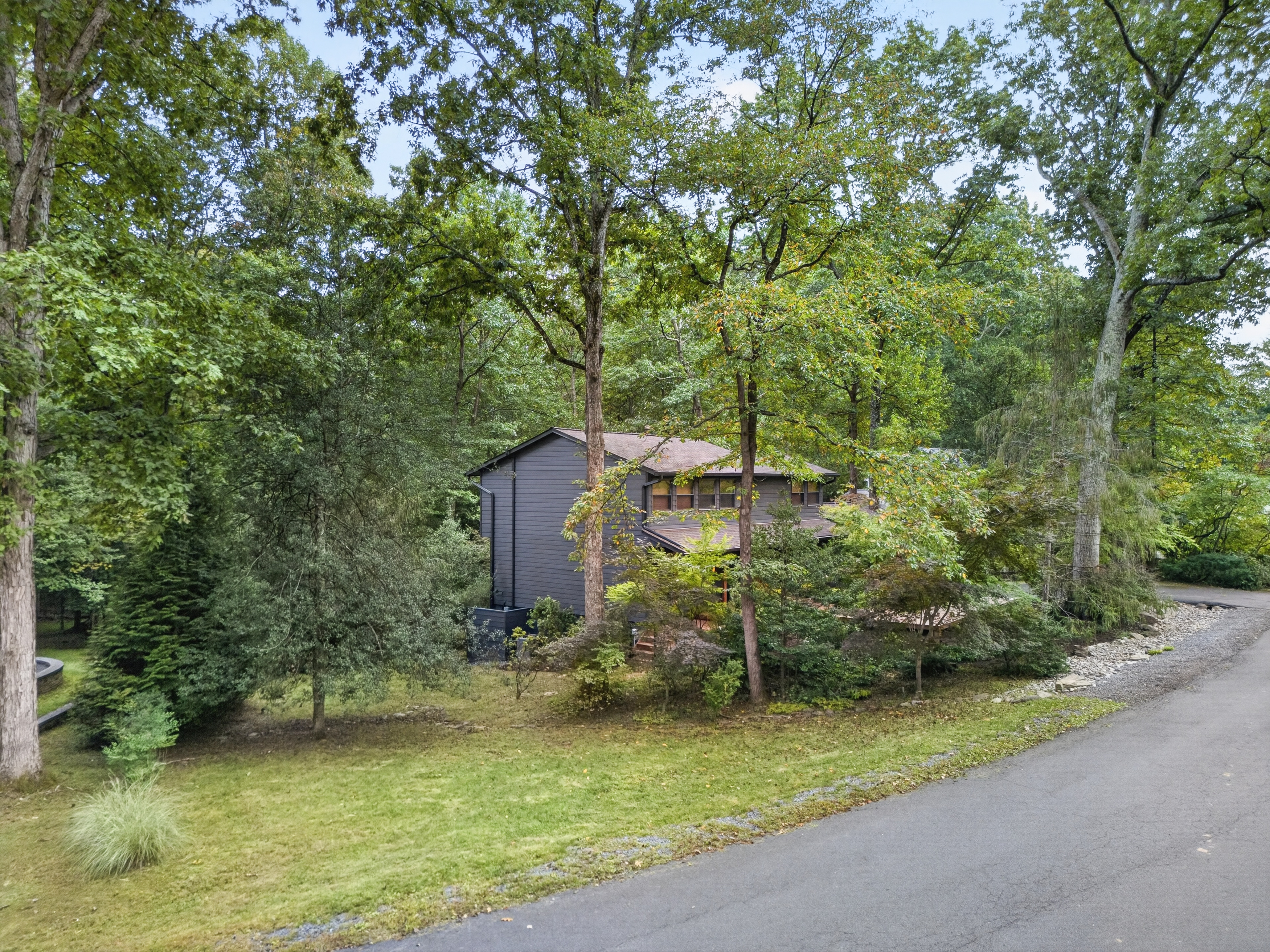 11411 Running Cedar Road Reston, VA 20191 - Photo 13 of 28 Gallery Image 13