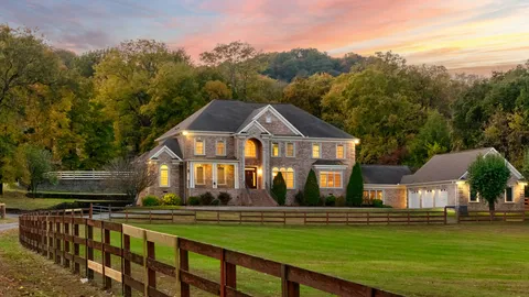 Contact Agent | 5105 Franklin Pike, Nashville, TN 37220