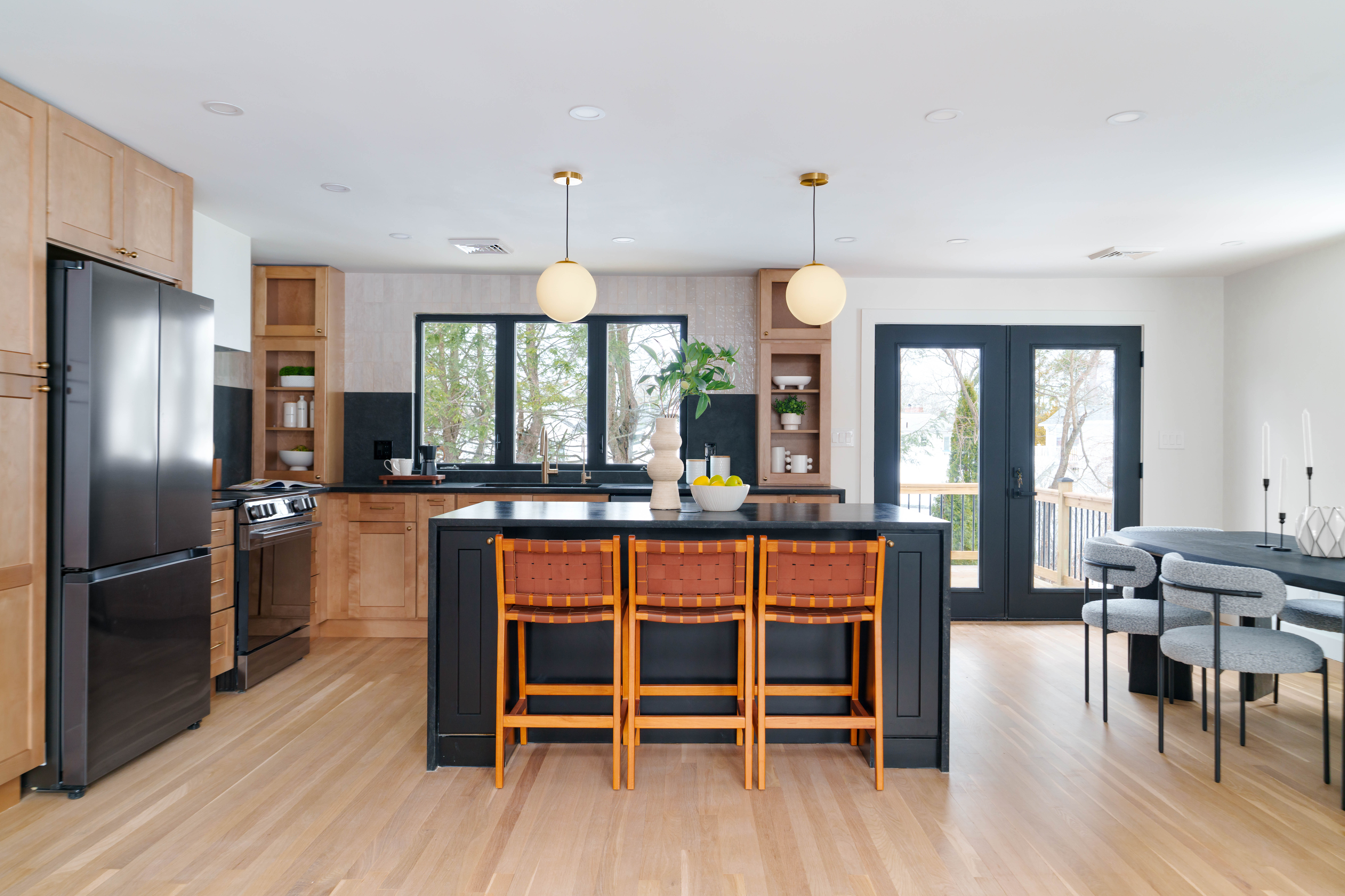 8 Emily Road Framingham, MA 01701 - Photo 7 of 48