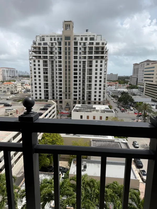 $550,000 | 357 Almeria Avenue, Unit 1006, Coral Gables, FL 33134