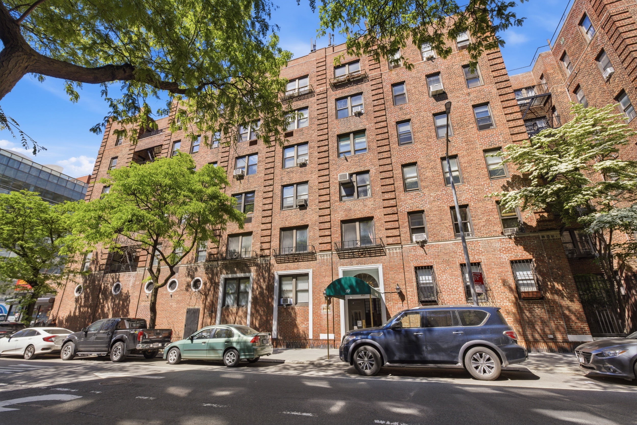 357 West 55th Street, Unit 4B Manhattan, NY 10019 - Photo 9 of 10