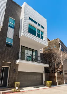 $649,000 | 381 East Greenbriar Lane, Unit 401, Dallas, TX 75208