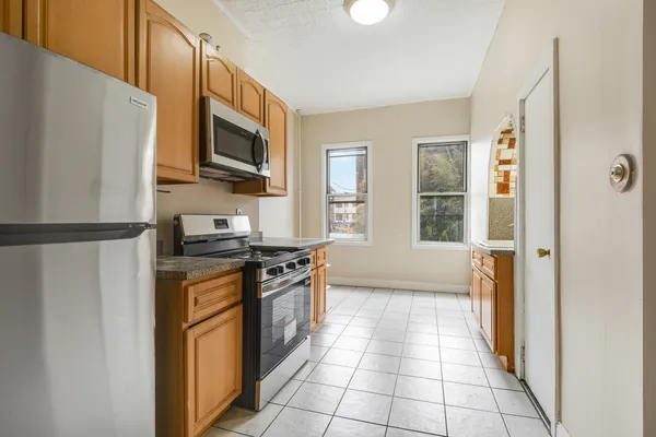 $3,450 | 100 Powers Street, Unit 2L | Williamsburg