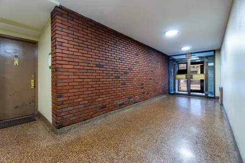 $3,995 | 205 2nd Avenue, Unit 2C | East Village