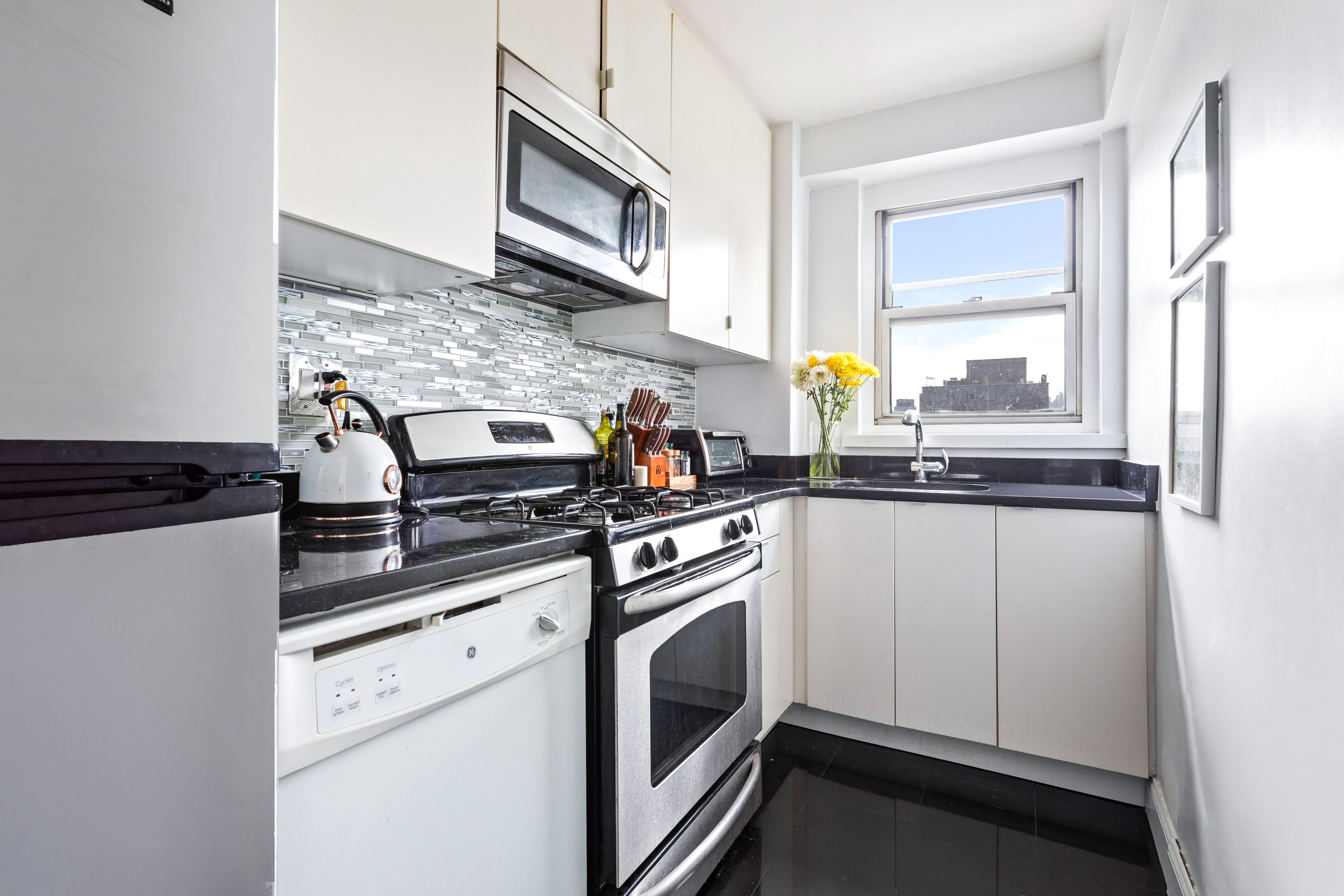 111 3rd Avenue, Unit 12C Manhattan, NY 10003 - Photo 3 of 9