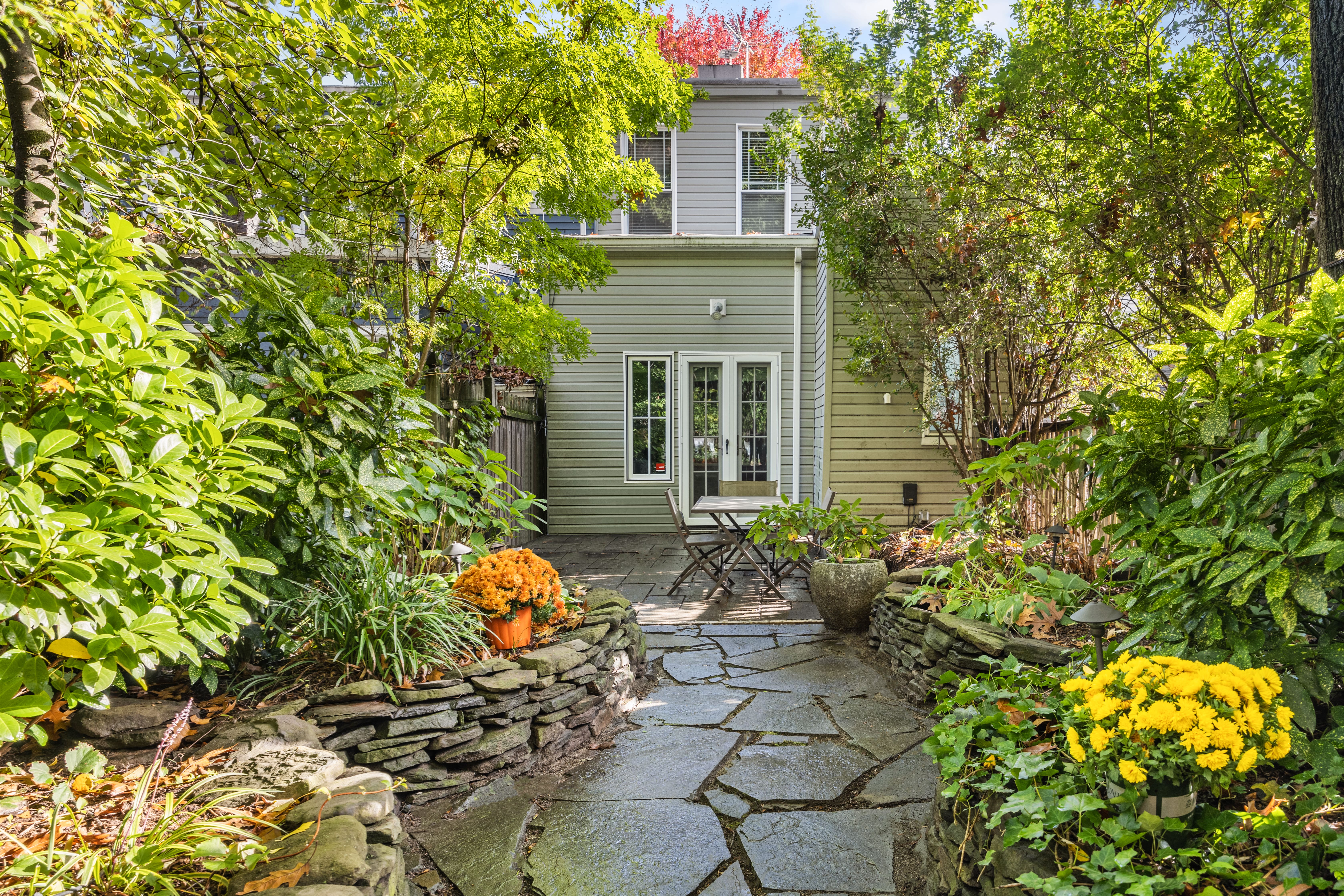 621 Vanderbilt Street Brooklyn, NY 11218 - Photo 19 of 23