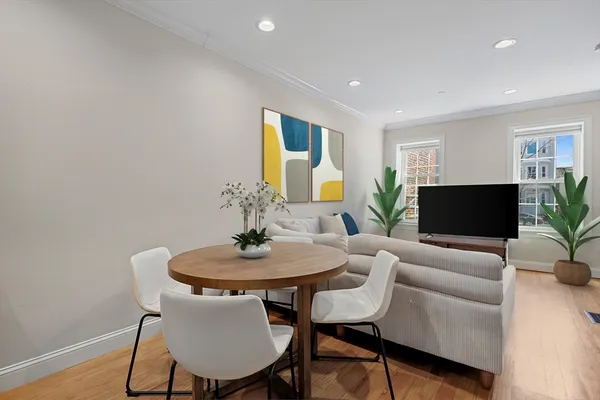 $3,450 | 110 Chelsea Street, Unit 1, Boston, MA 02128