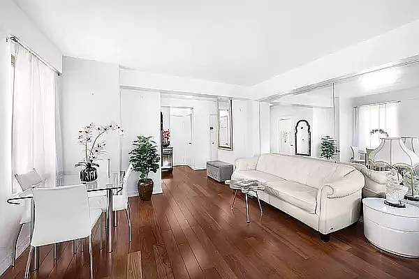 225 East 46th Street, Unit 12G Manhattan, NY 10017 - Photo 2 of 14 Gallery Image 2