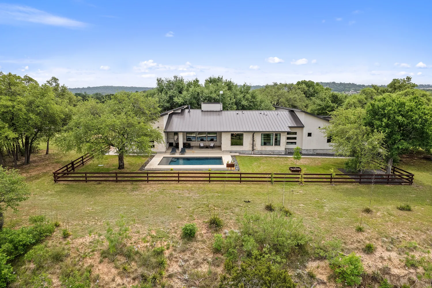 $1,875,000 | 3921 County Road 258, Liberty Hill, TX 78642